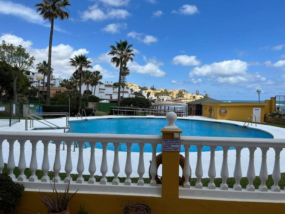 Sitio de Calahonda Appartement Aan Boulevard En Zwembad المظهر الخارجي الصورة